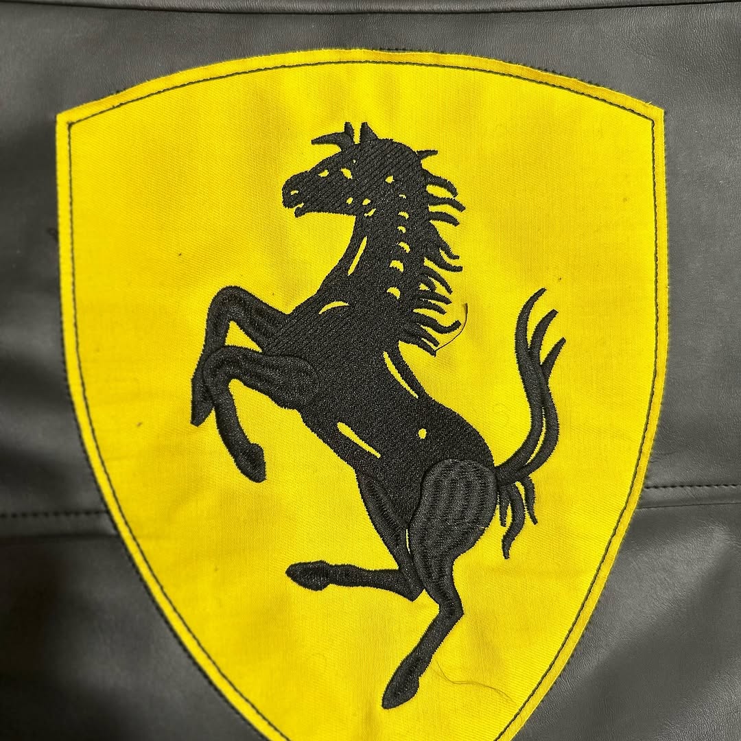 Jaqueta Ferrari F1 Vintage Preta